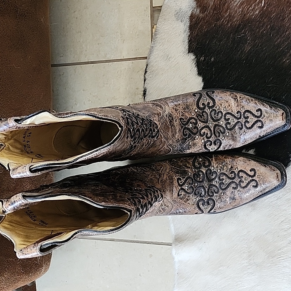 Women's Distressed Brown/Bronze Embroidered Cross Cowgirl Boots 9.5M - Picture 4 of 13